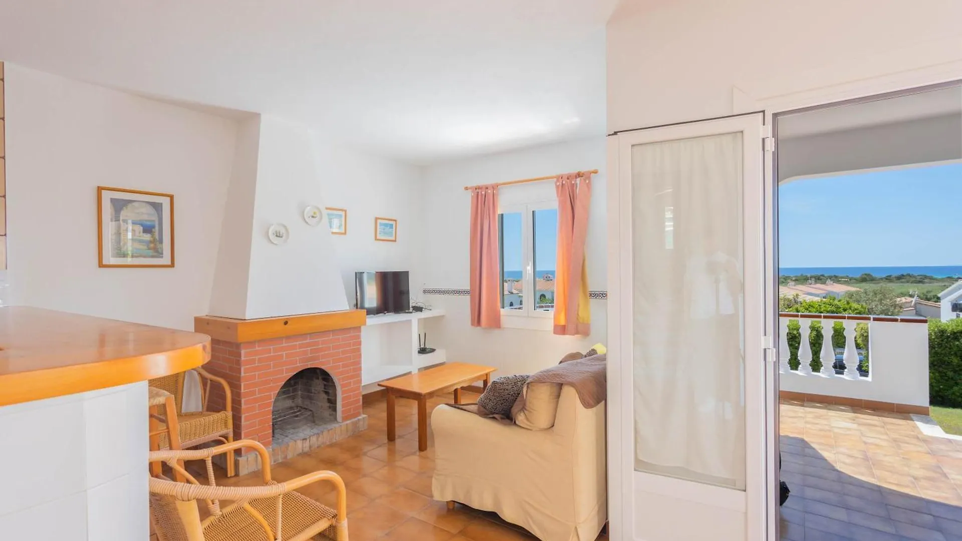 Villa Noelia - Magnificent Sea Views & Close To The Beach Son Bou 0*,  Espanha