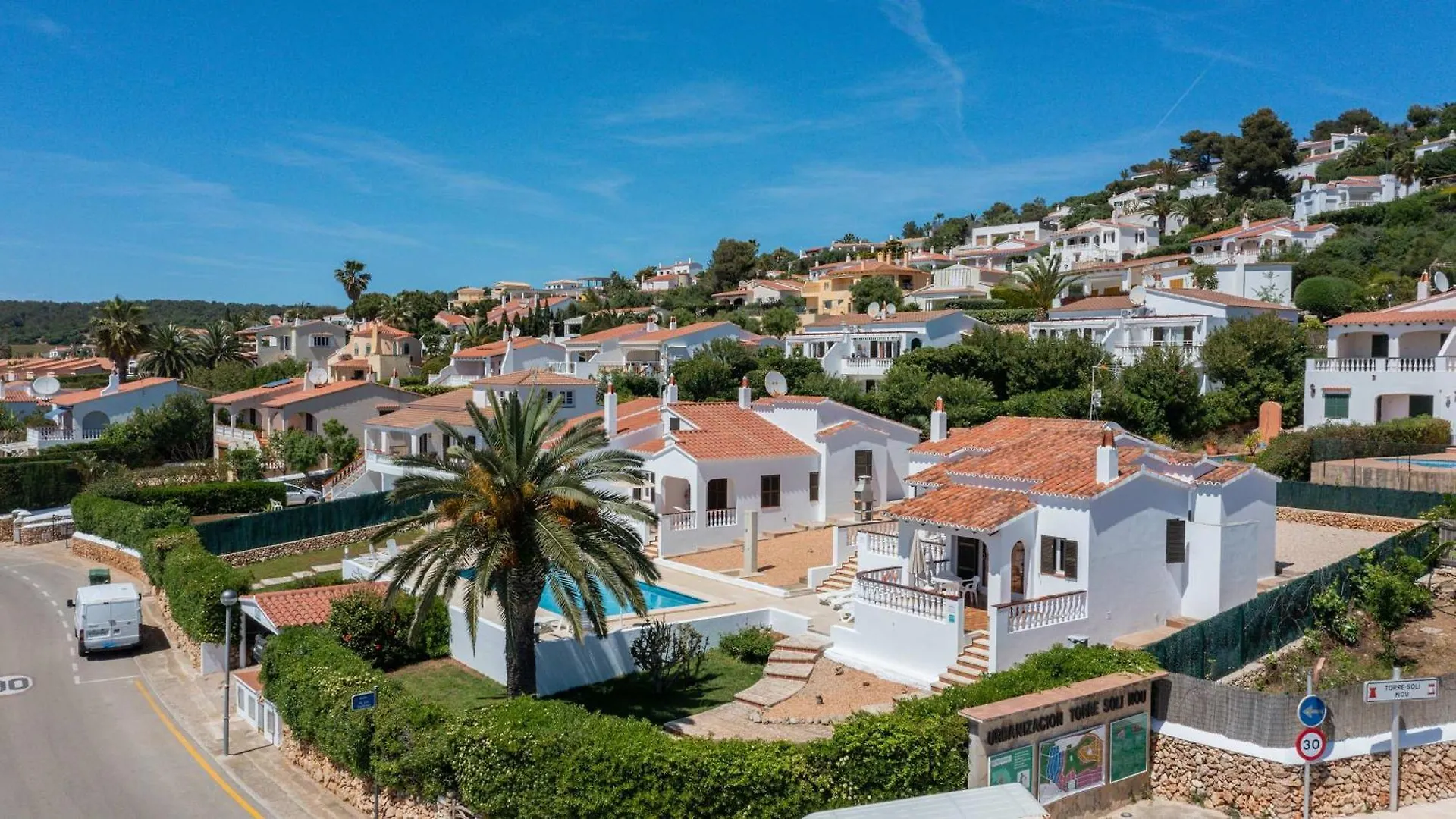 Villa Noelia - Magnificent Sea Views & Close To The Beach Son Bou Spain