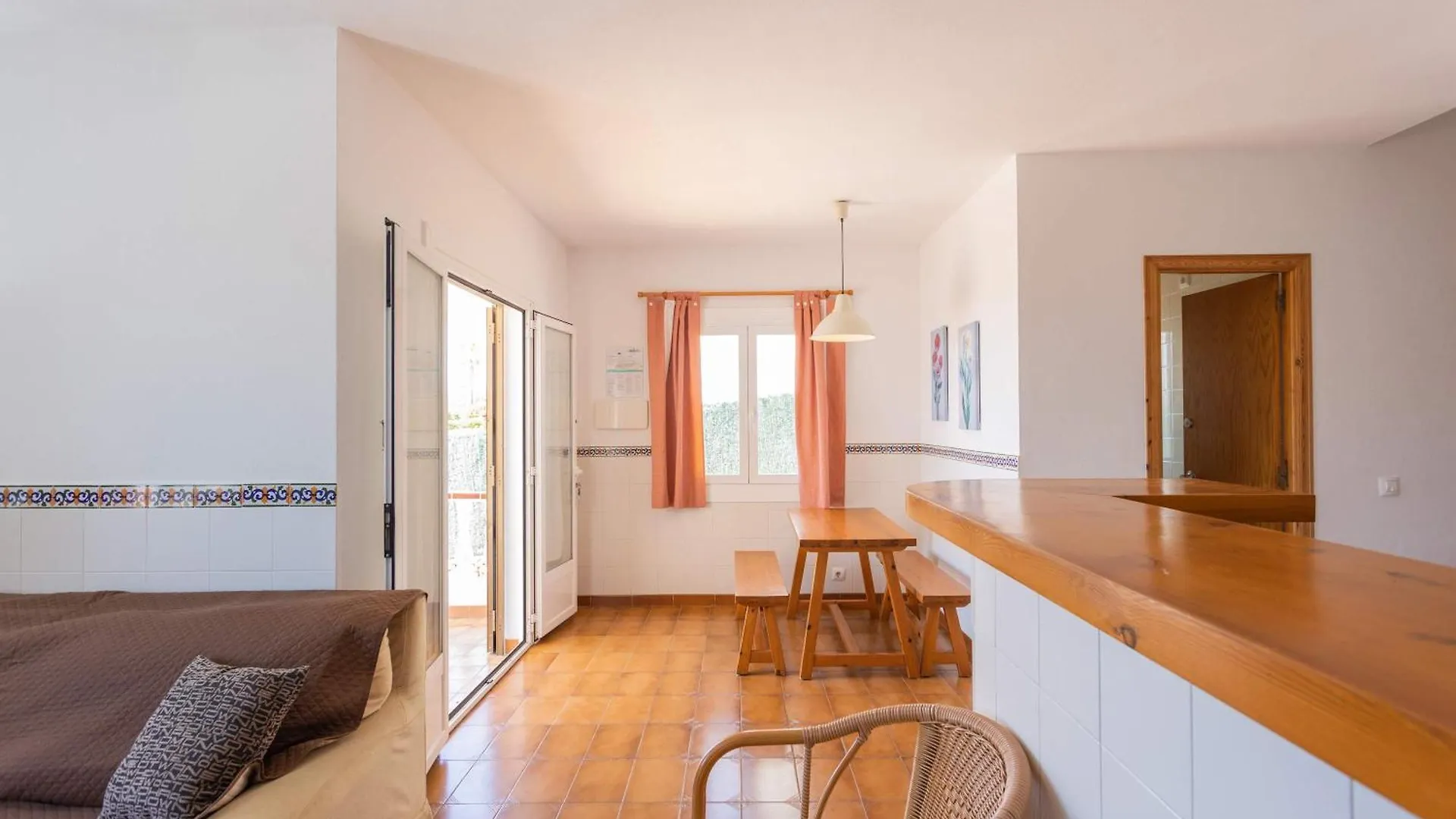 Villa Noelia - Magnificent Sea Views & Close To The Beach Son Bou Casa de Férias